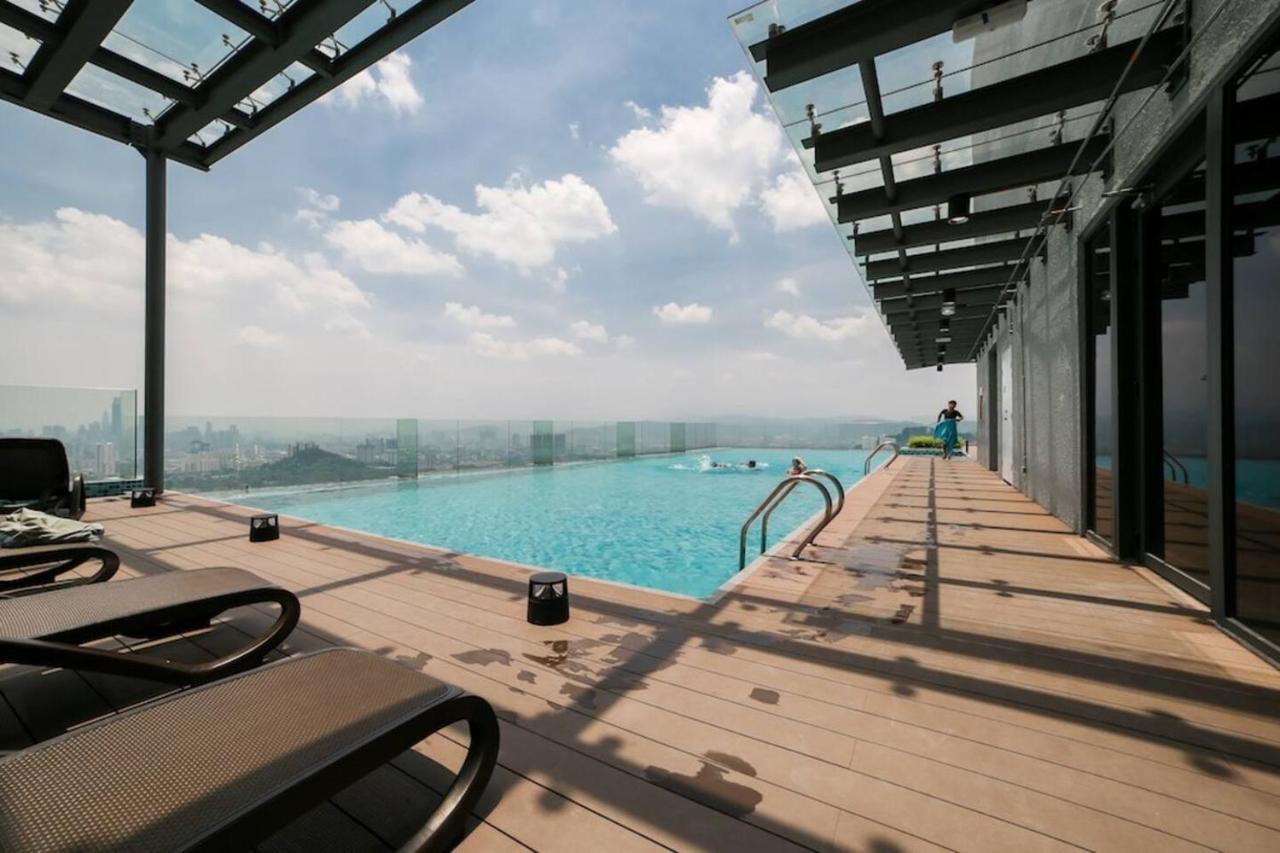 Ekocheras Loft 5 Pax, #Soccertable #Abovemall #Cozy #Freecarpark Куала Лумпур Екстериор снимка