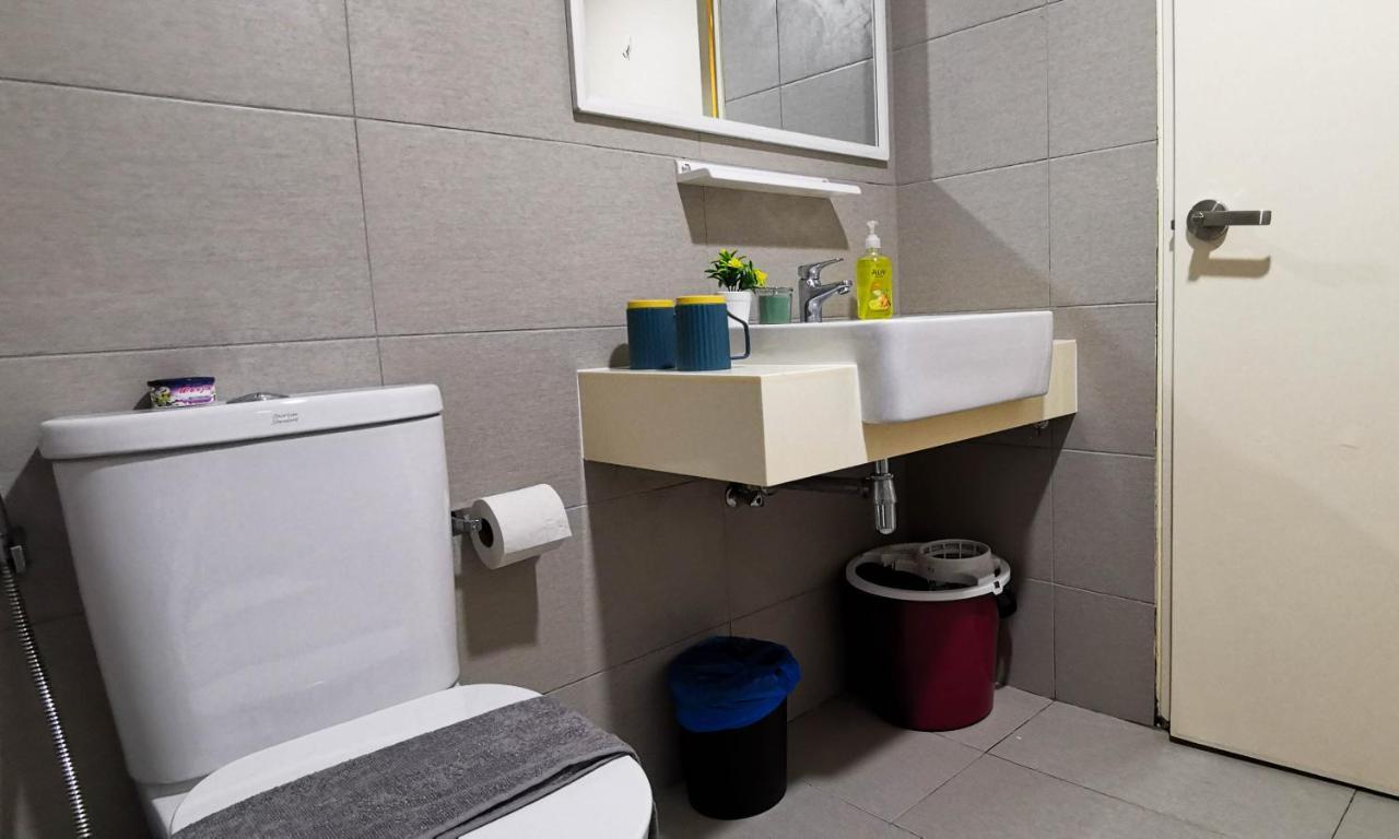 Ekocheras Loft 5 Pax, #Soccertable #Abovemall #Cozy #Freecarpark Куала Лумпур Екстериор снимка